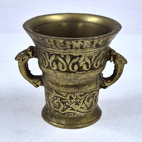 Ancien mortier bronze - en,