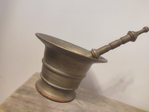 Ancien gros mortier pilon - ancien,